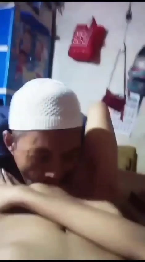 Ustad guru ngaji cabuli murid sendiri ma ...