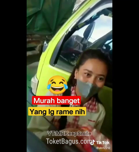 Ceweknya mirip rachel veennya penjual ya ...