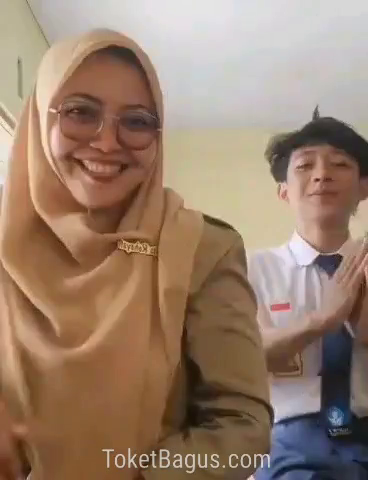 Bokep viral tiktok guru agama dan murid  ...