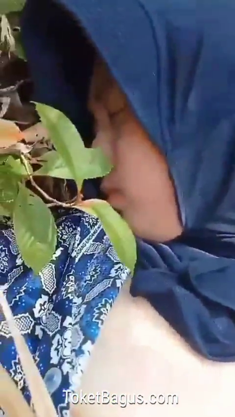 Bokep Murid Smp Batik Mesum Ngentot Dalam Semak-semak